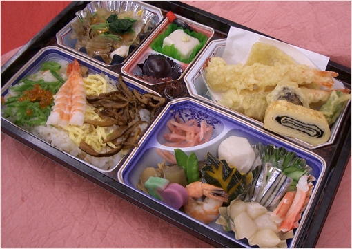 三田市の仕出し ちらし寿司弁当 2160円